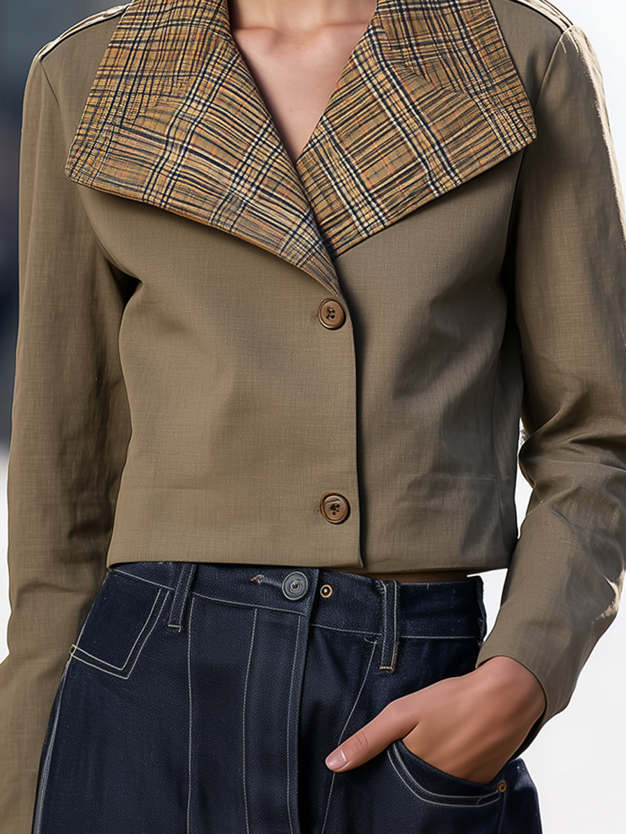 Elena | Cropped Jacket with Oversized Plaid Collar